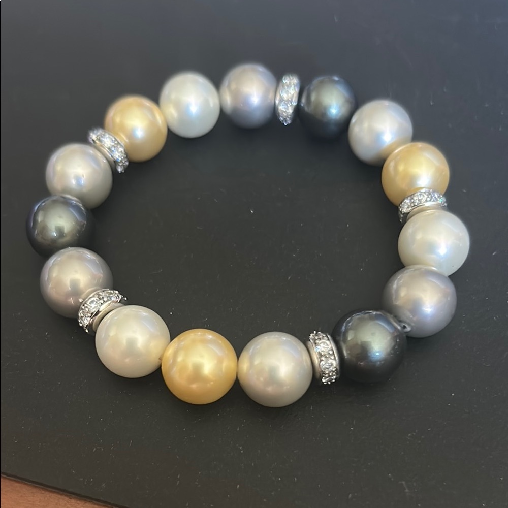 Elegant Multicolor Pearl Bracelet